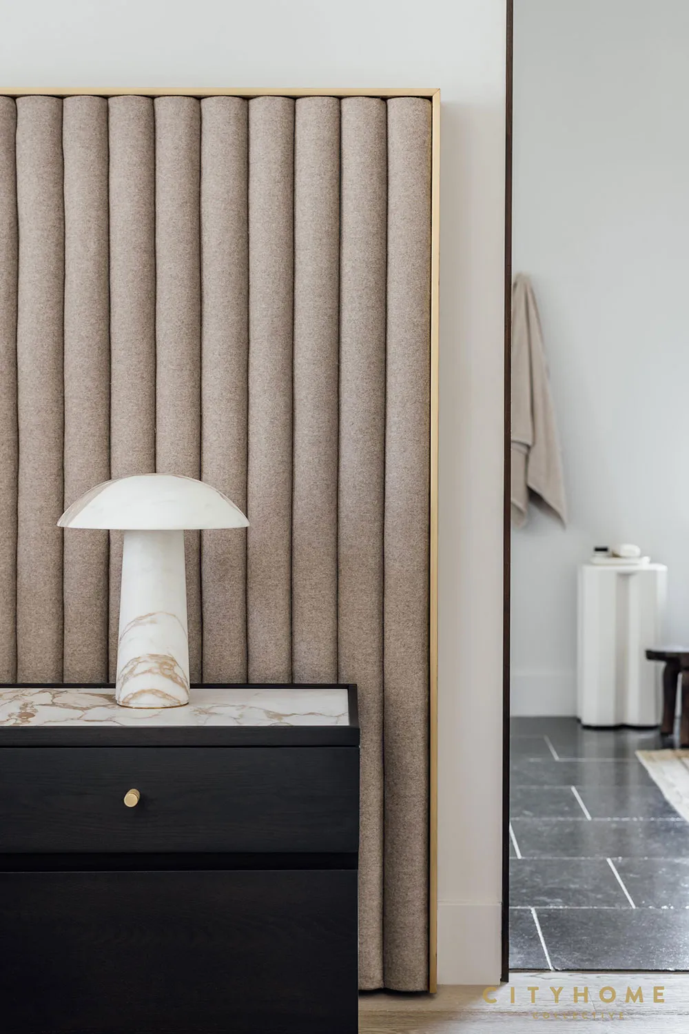 Elegancia ligera californiana en el diseño de casa en Texas - Gallery image 15