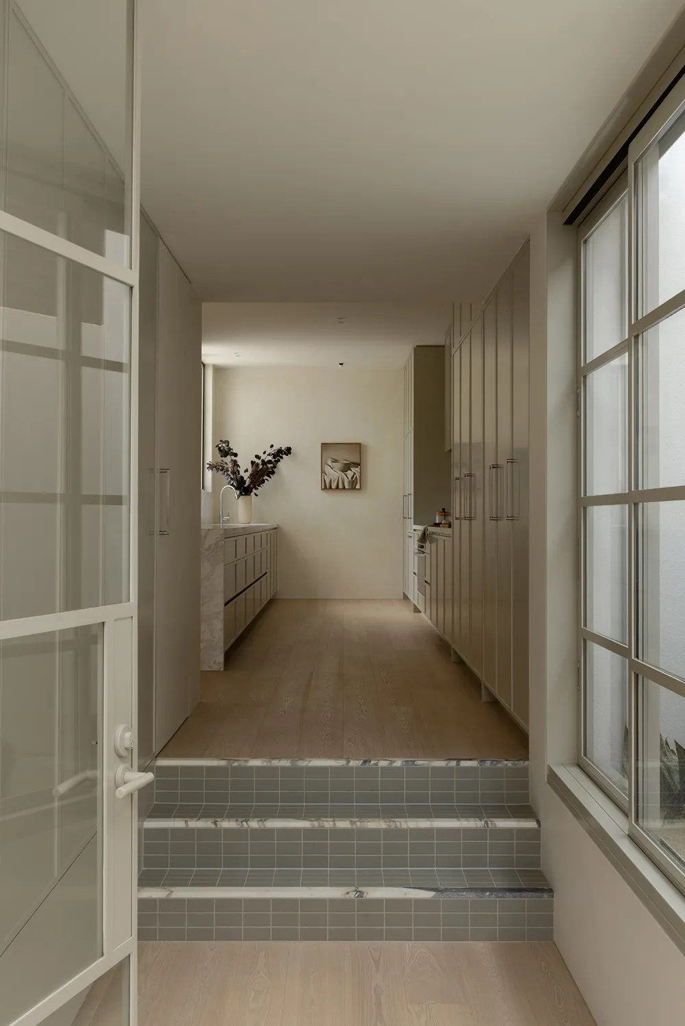 Monochrome Modern Interior of an Edwardian House in Melbourne - Gallery image 9