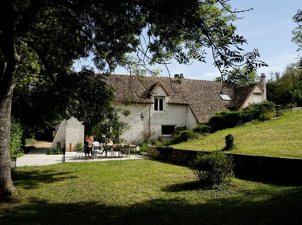 Charmant cottage historique en France avec des intérieurs modernes et lumineux - Gallery image 20