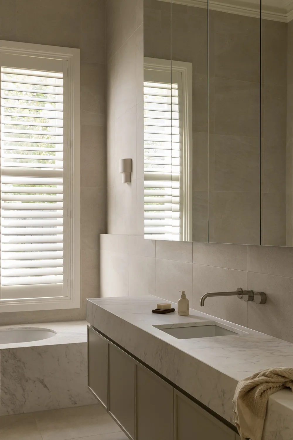 Monochrome Modern Interior of an Edwardian House in Melbourne - Gallery image 14