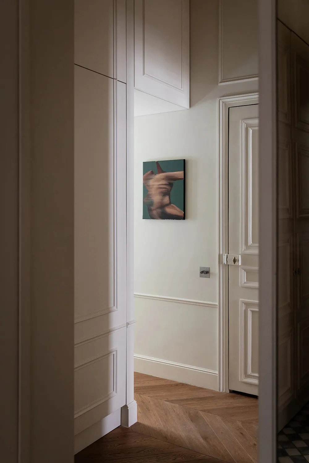 Art, Classic and Modern Design: A Splendid Apartment in Paris - Gallery image 17