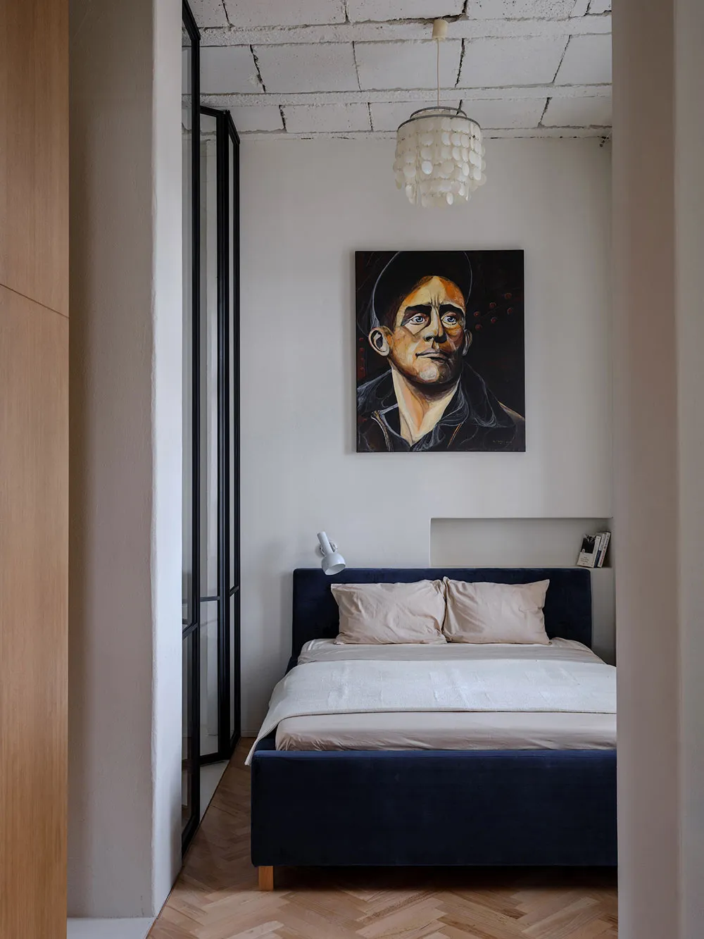 Interiores con nostalgia: apartamento de un director cinematográfico en el corazón de Kiev - Gallery image 11