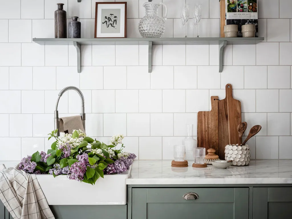 Винтажний буфет і пилково-зелена кухня: світла квартира в Швеції (64 кв. м) - Gallery image 16