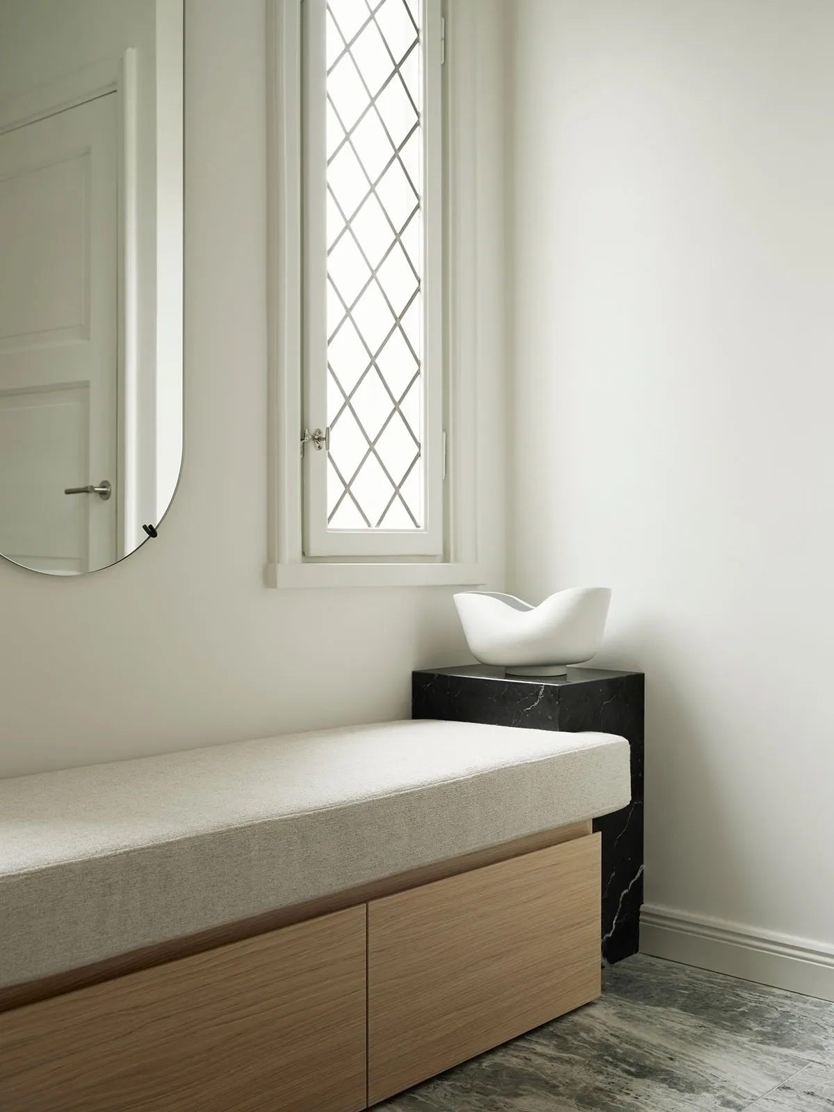 Serenity and Elegance: Modern Interior in Sweden - Gallery image 13