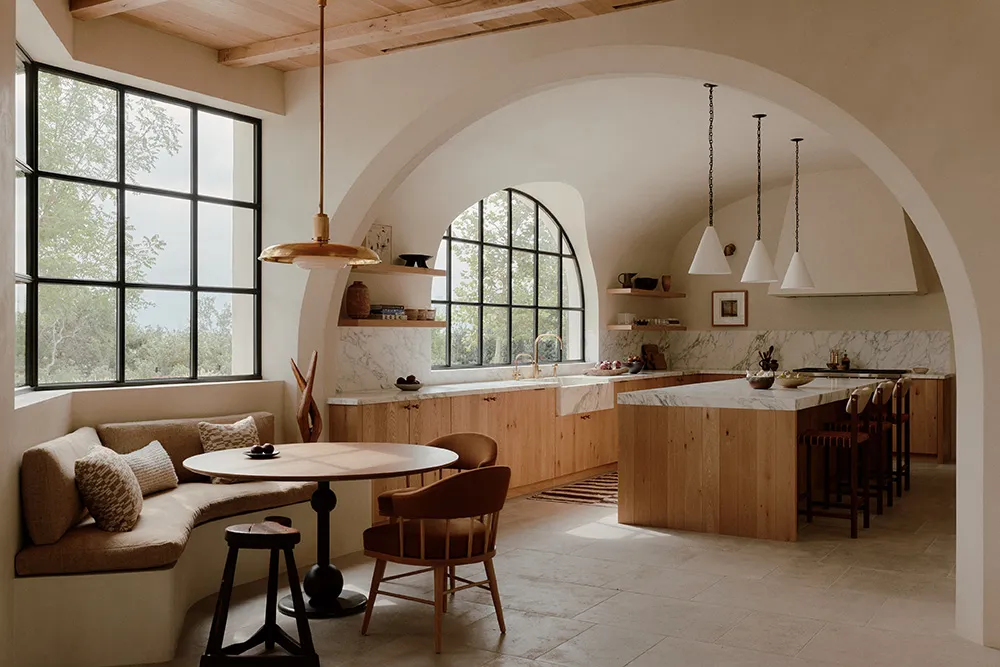 Quiet Luxury of a Mediterranean-Style House in Texas - Gallery image 4