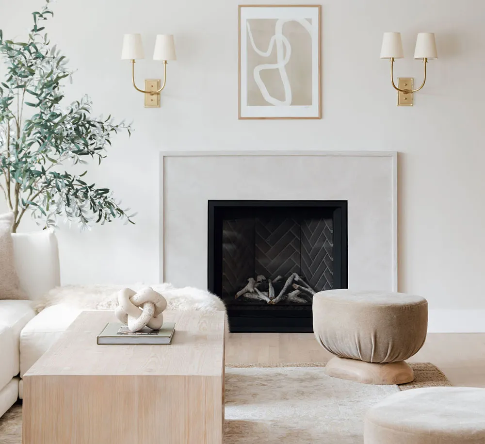 De un espacio aburrido a un acogedor y cálido interior: renovación de la sala de estar en Canadá - Gallery image 2