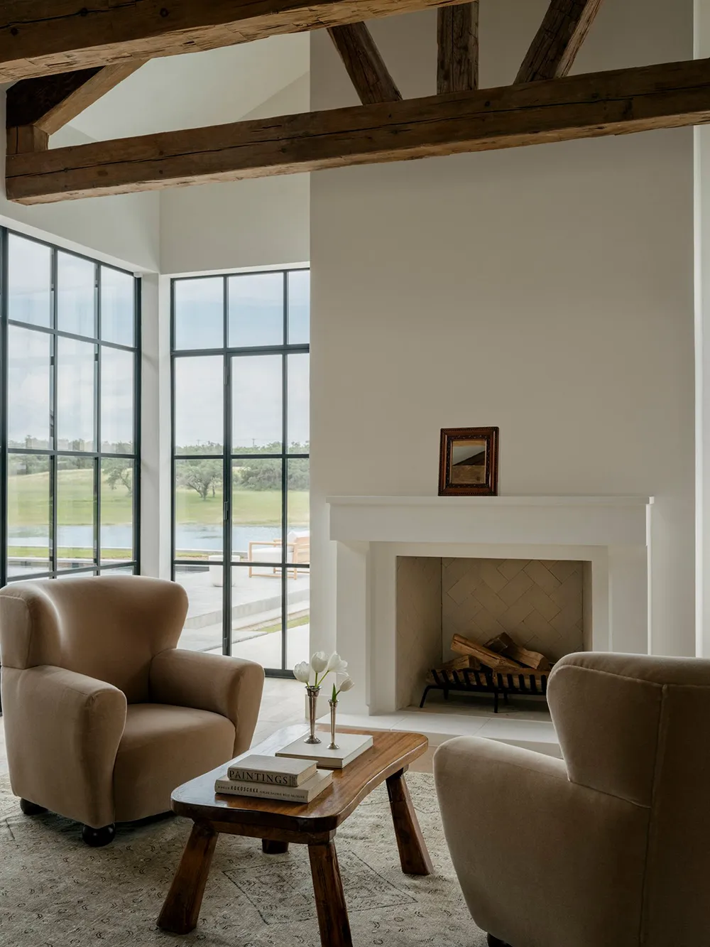 Calm Elegant Country Style in Modern Ranch Design in Texas - Gallery image 4