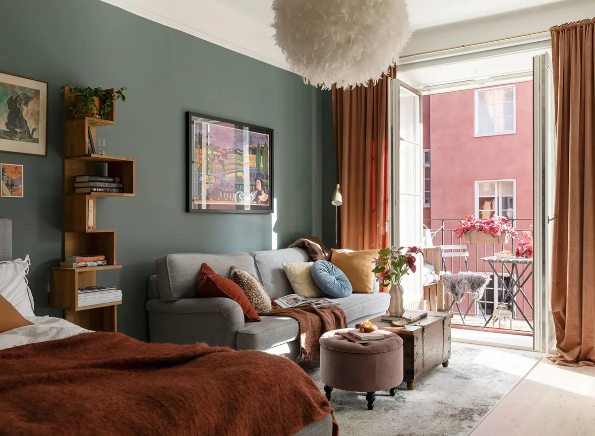 Śmiałe kolory i jesienne nastrój: mały mieszkanie w Sztokholmie (32 m²) - Gallery image 2