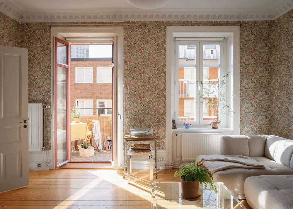 Farbige Wandpapiere: Ein gemütlicher Wohnraum in Stockholm (71 qm) - Gallery image 2