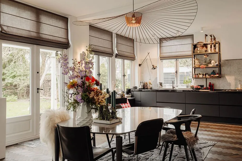 History and modernity in a rural cottage in the Netherlands - Gallery image 10