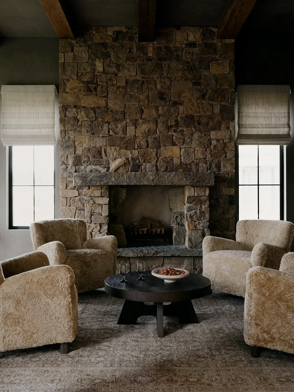 Calm Elegant Country Style in Modern Ranch Design in Texas - Gallery image 13