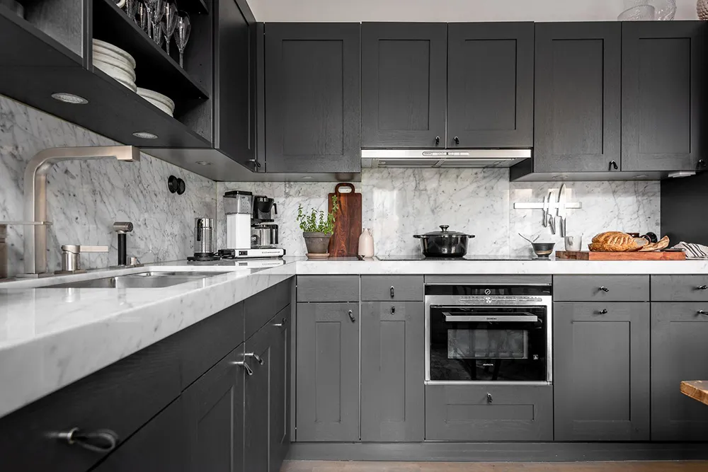 Estilo moderno y fresco en interiores escandinavos con toques cálidos (66 m²) - Gallery image 23