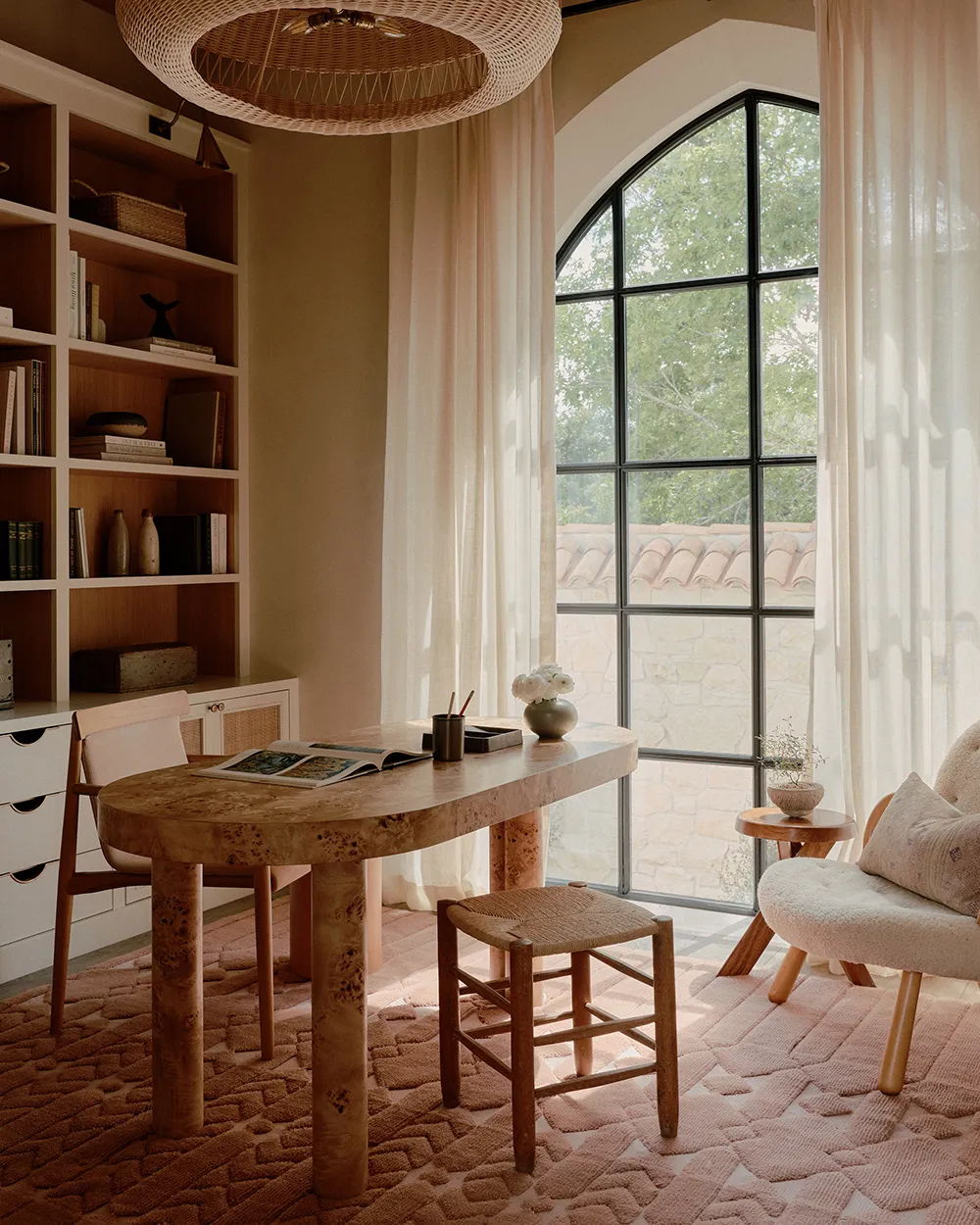 Quiet Luxury of a Mediterranean-Style House in Texas - Gallery image 7