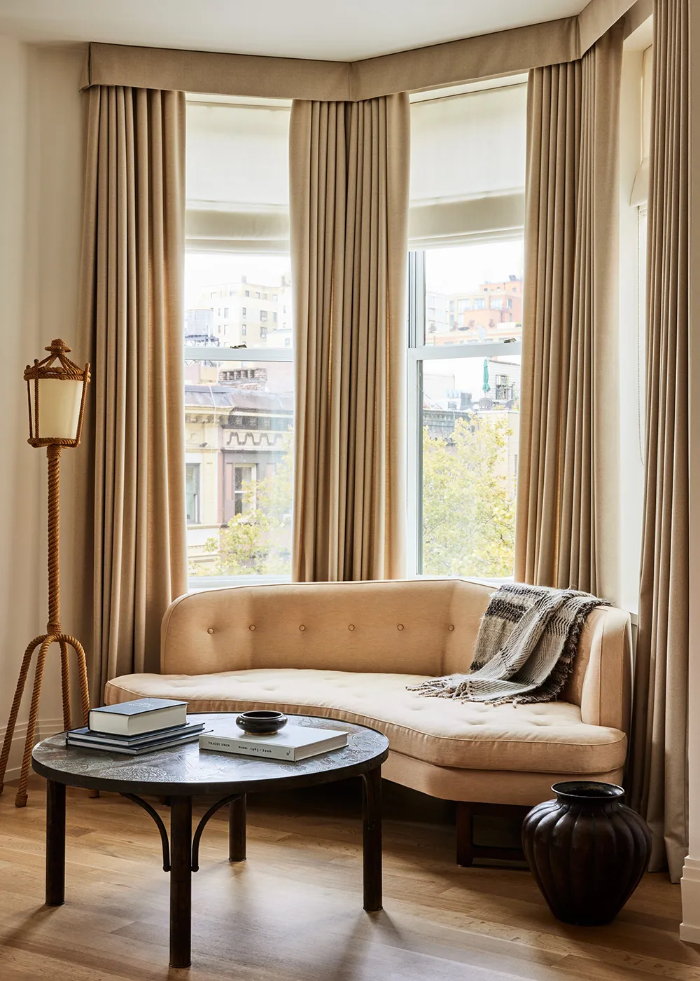 Eleganter moderner Interior in einem prekriegswohnsitz auf Manhattan - Gallery image 5