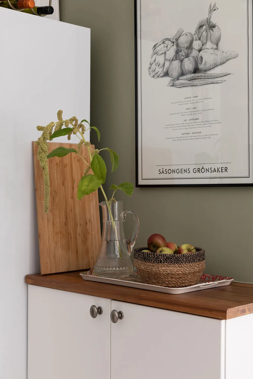 Śmiałe kolory i jesienne nastrój: mały mieszkanie w Sztokholmie (32 m²) - Gallery image 24