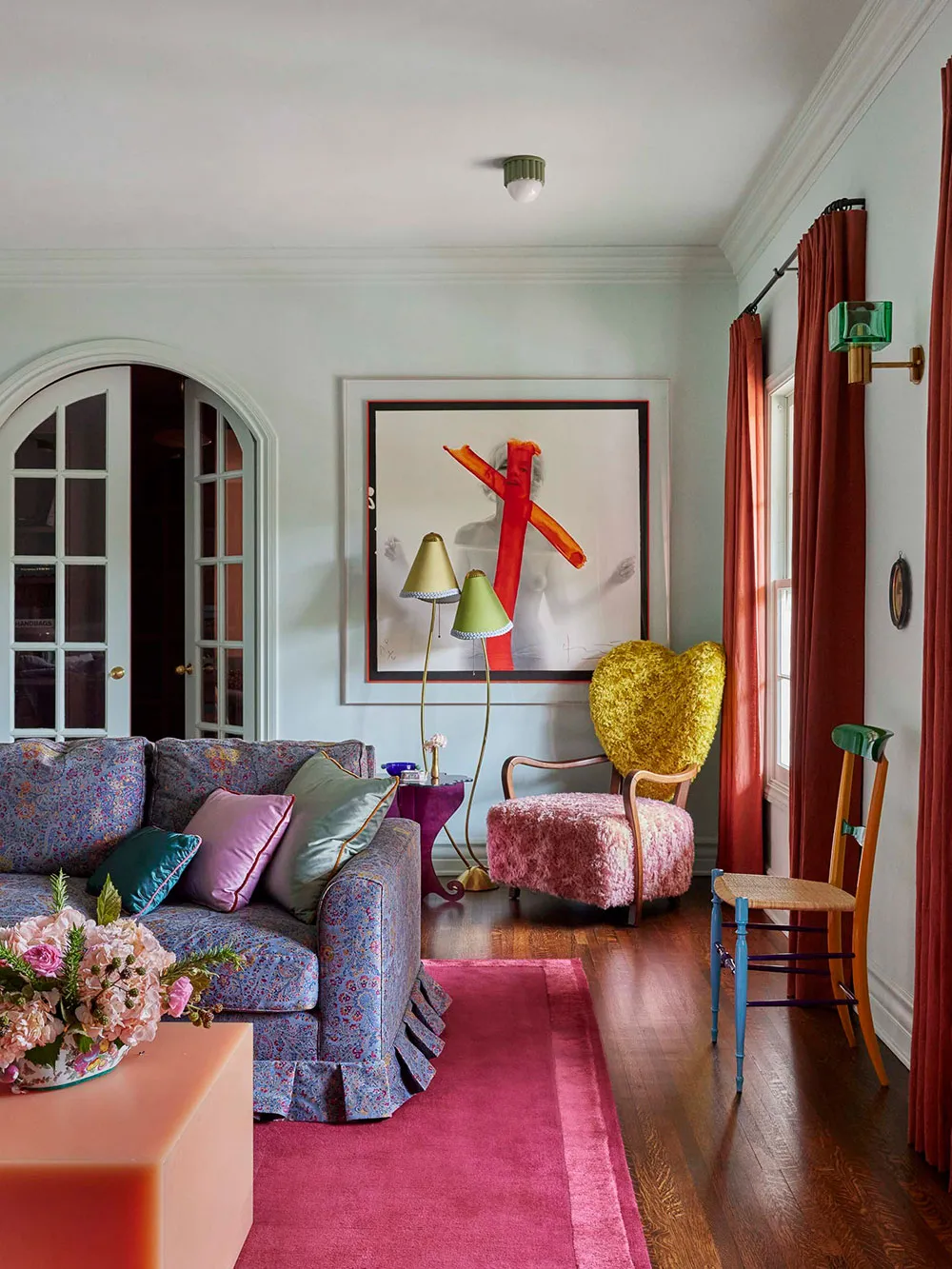 Maximalisme dans les couleurs et le décor : un intérieur original à Los Angeles - Gallery image 9