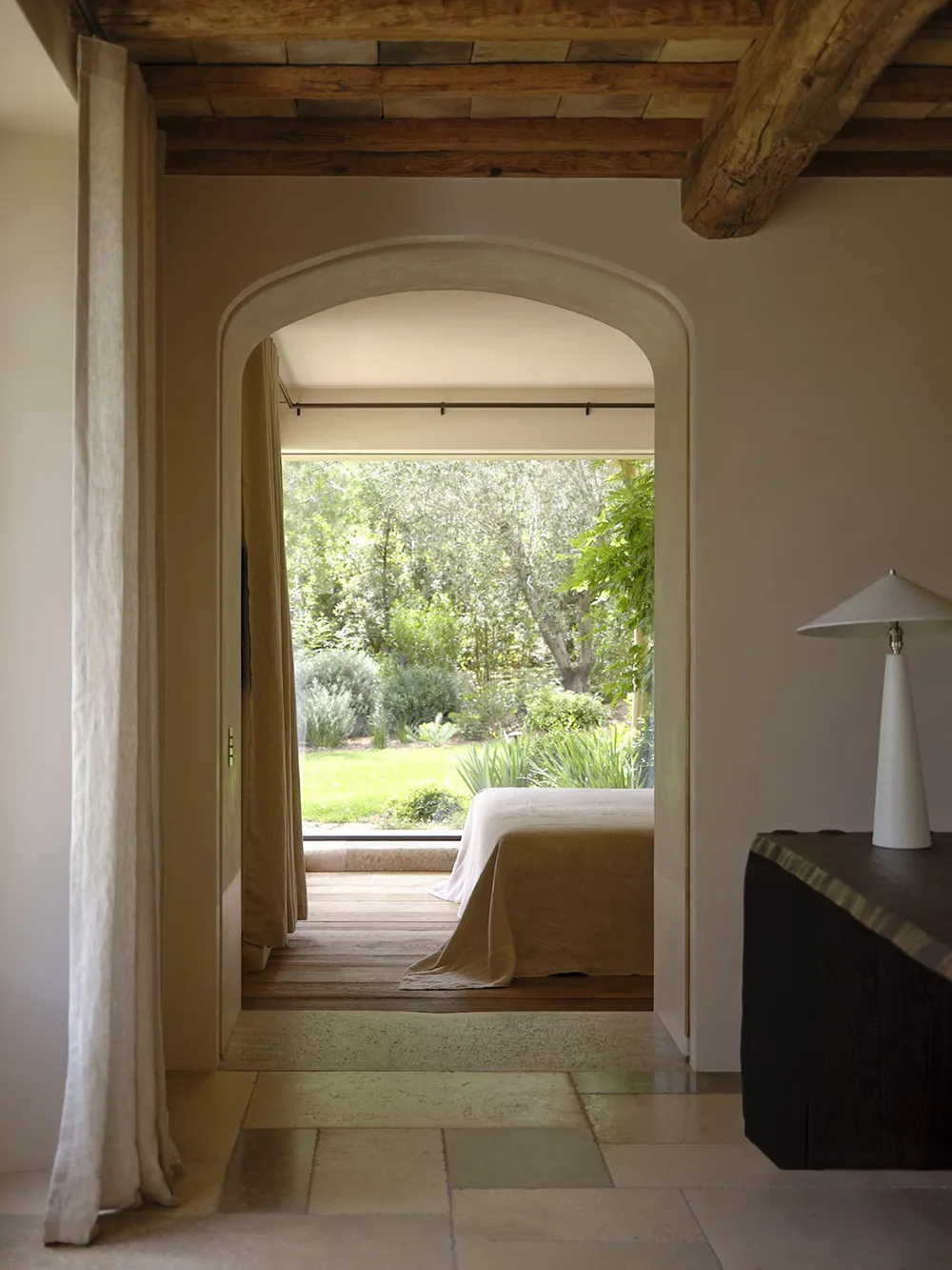 Formas orgánicas y diseño mediterráneo: villa en Sen-Trap - Gallery image 10