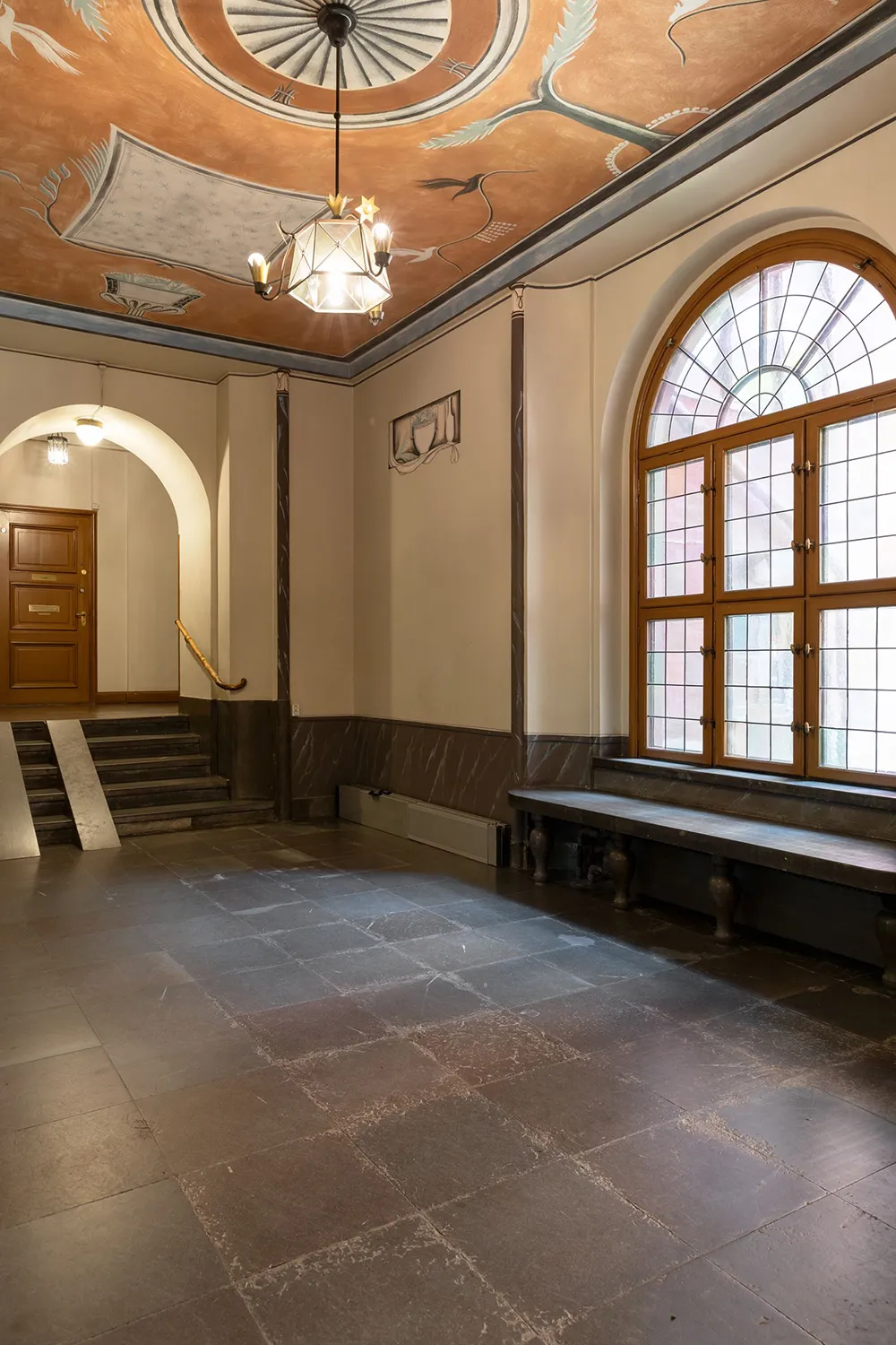 Śmiałe kolory i jesienne nastrój: mały mieszkanie w Sztokholmie (32 m²) - Gallery image 27