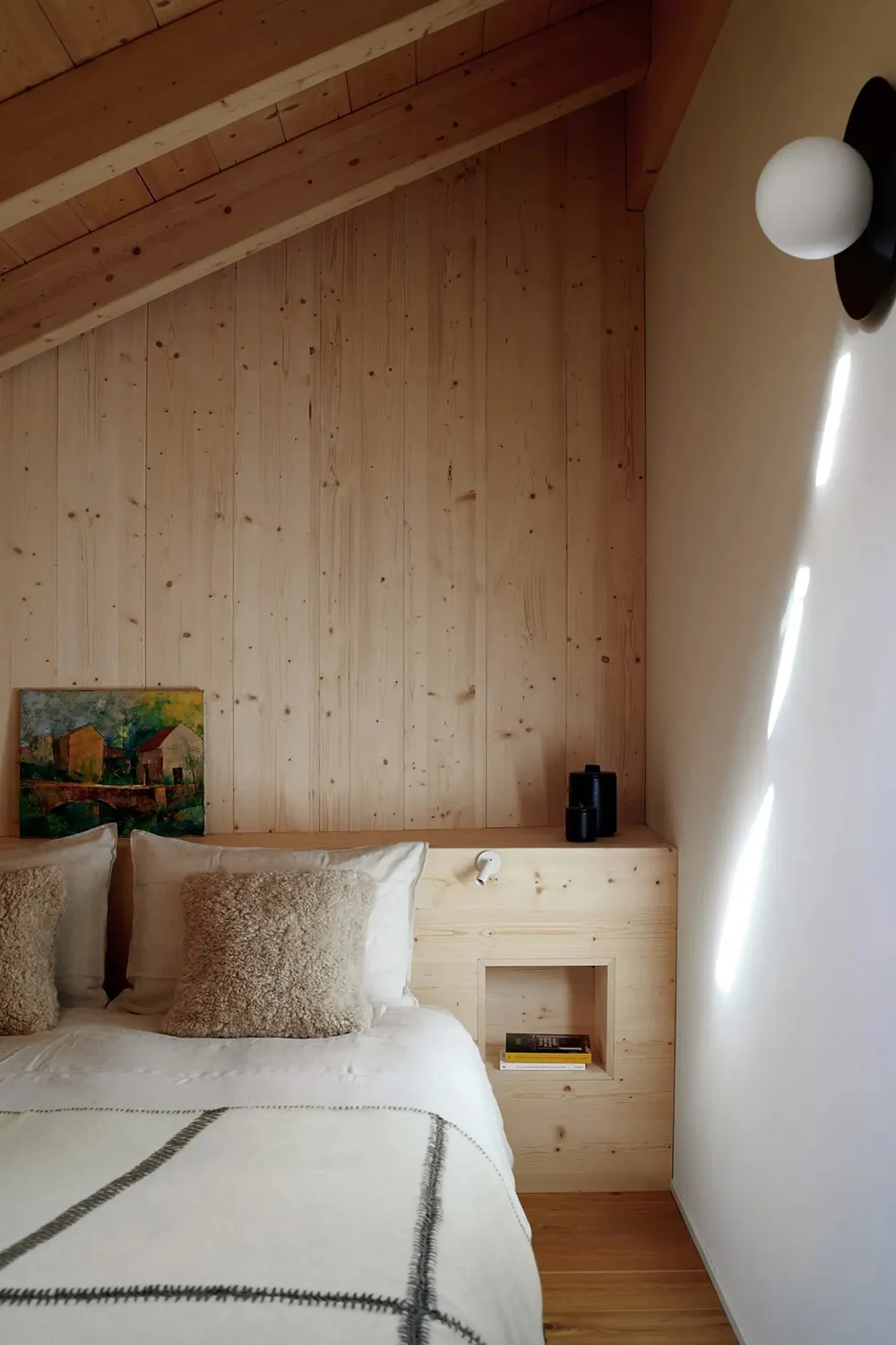 इटली में, अल्प्स पर्वतमाला के पास स्थित एक आरामदायक एवं आधुनिक इनटीरियर। - Gallery image 9