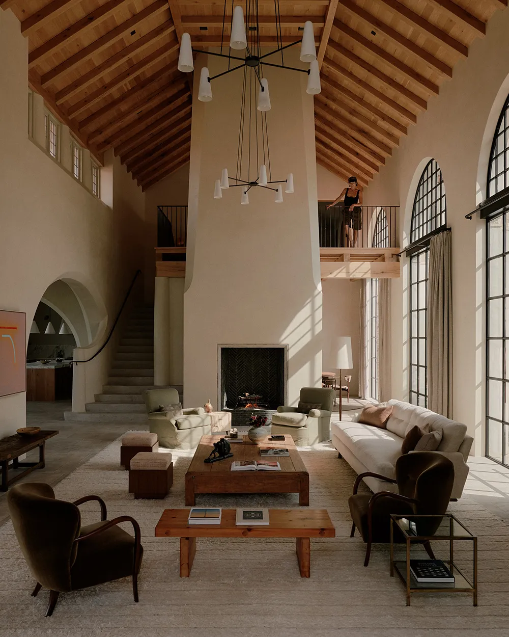 Quiet Luxury of a Mediterranean-Style House in Texas - Gallery image 1