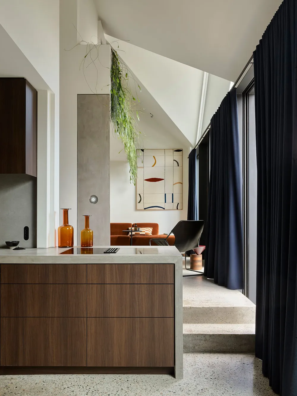 Stylowy интерьер architekta w budynku byłej fabryki butów - Gallery image 5