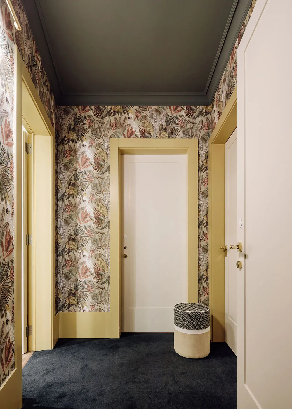 L'âme du voyage et bar de luxe : l'intérieur de l'hôtel The Ivens à Lisbonne - Gallery image 14