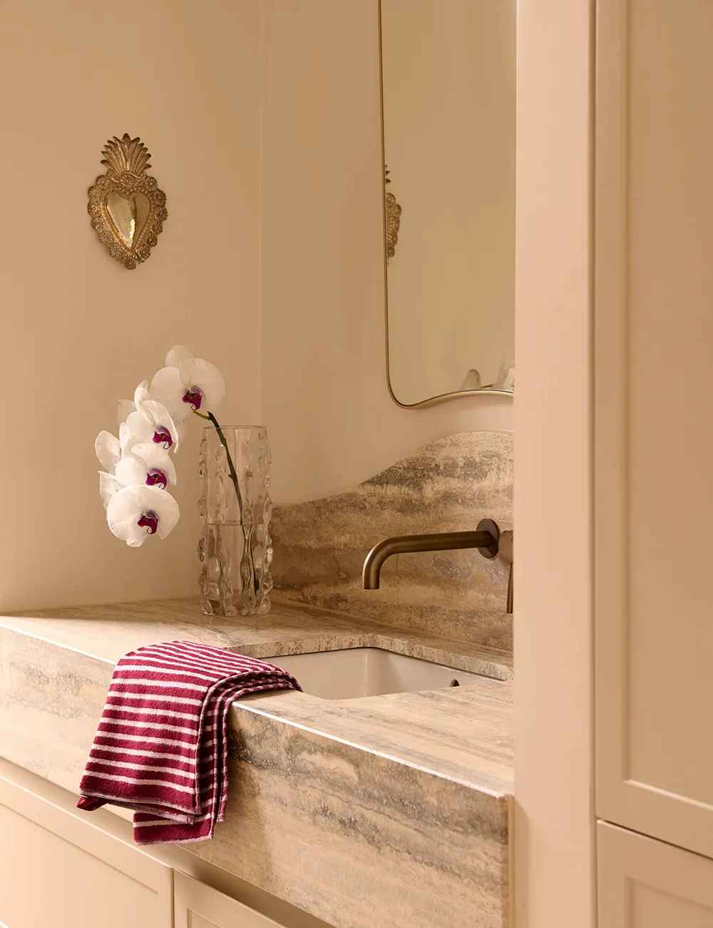 Interior de durazno agradable en una pequeña casa de una familia joven en Melbourne - Gallery image 12