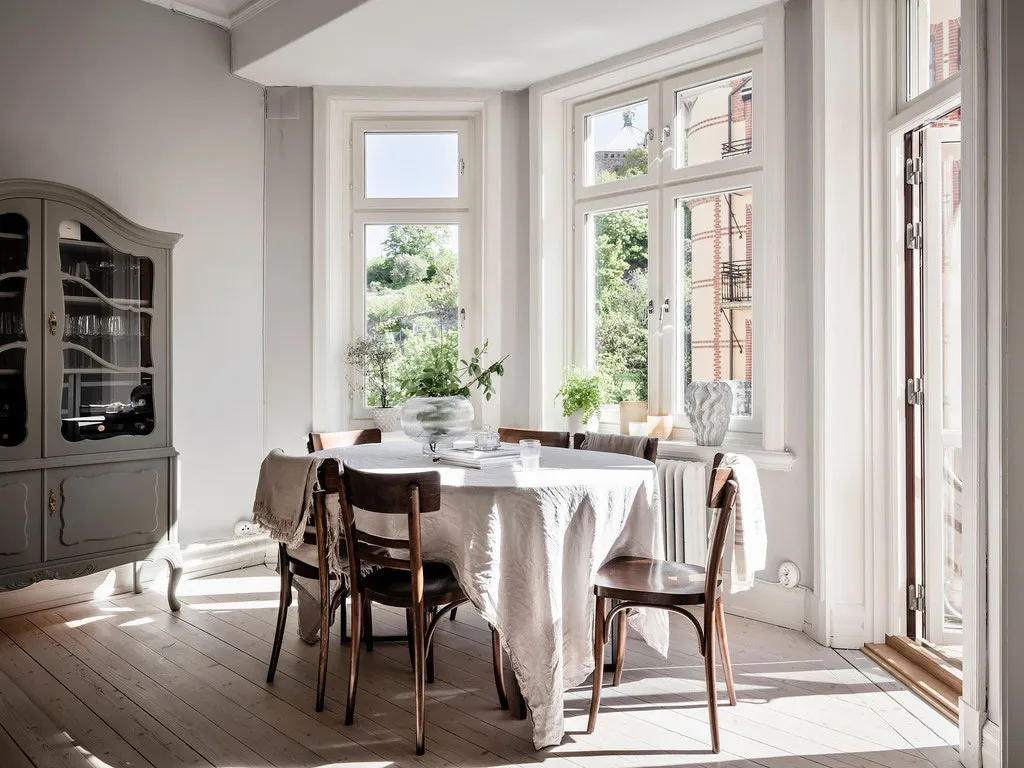 Винтажний буфет і пилково-зелена кухня: світла квартира в Швеції (64 кв. м) - Gallery image 4