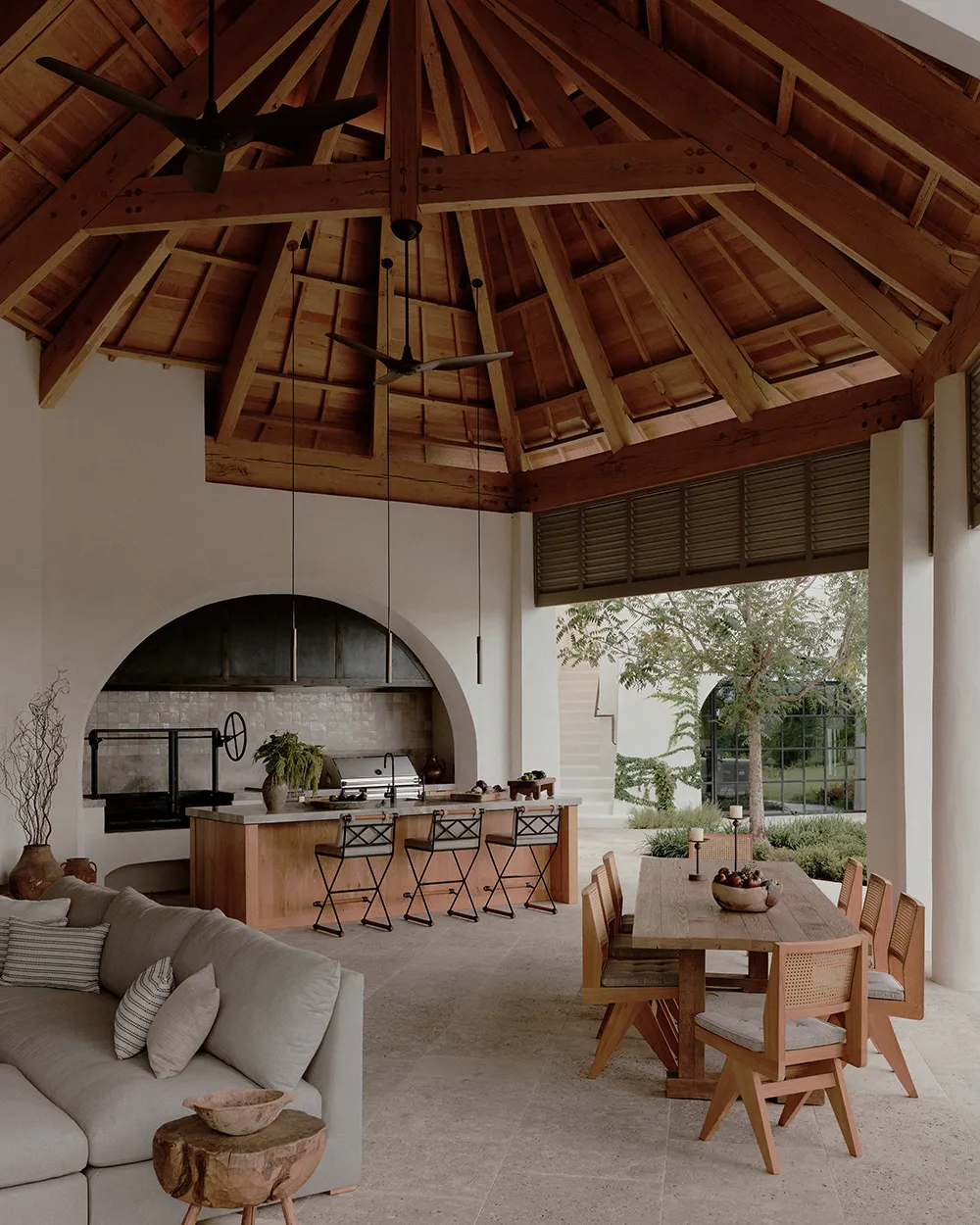 Quiet Luxury of a Mediterranean-Style House in Texas - Gallery image 13