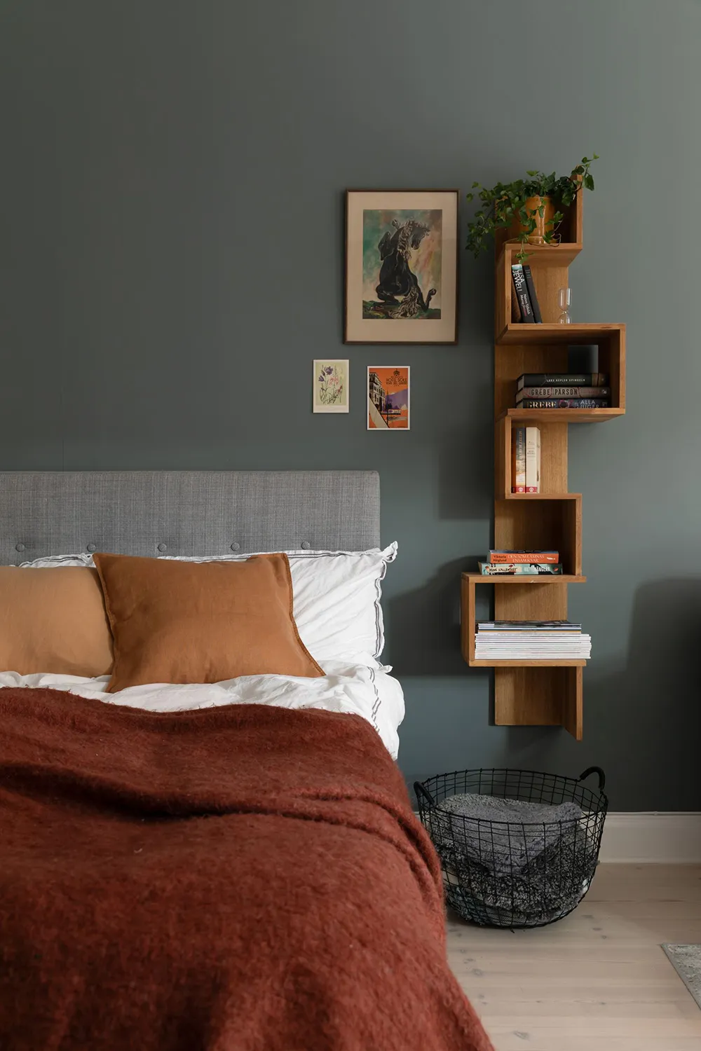 Śmiałe kolory i jesienne nastrój: mały mieszkanie w Sztokholmie (32 m²) - Gallery image 18