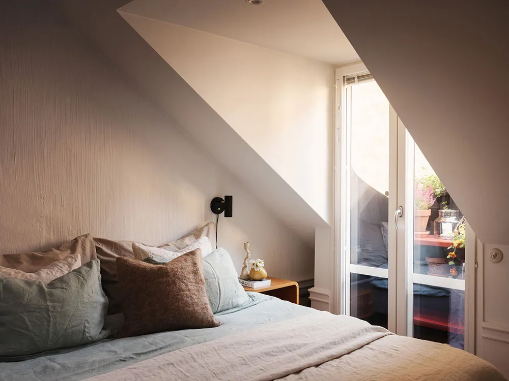 Eklektrischer Interieur einer kleinen skandinavischen Wohnung (63 qm) - Gallery image 26