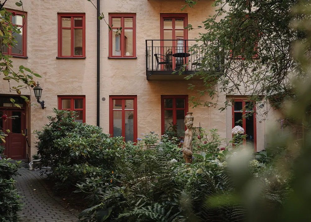 Farbige Wandpapiere: Ein gemütlicher Wohnraum in Stockholm (71 qm) - Gallery image 27