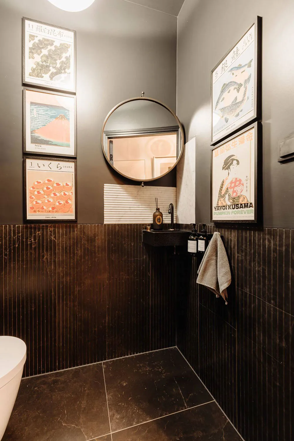 History and modernity in a rural cottage in the Netherlands - Gallery image 16