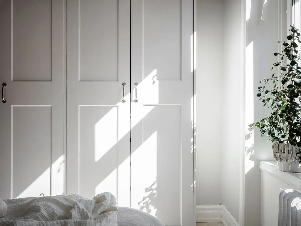 Винтажний буфет і пилково-зелена кухня: світла квартира в Швеції (64 кв. м) - Gallery image 26