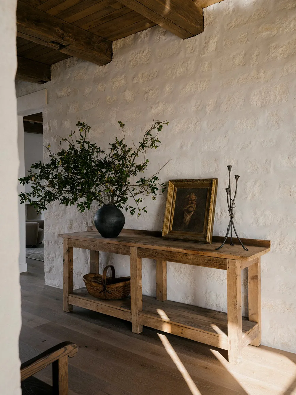 Calm Elegant Country Style in Modern Ranch Design in Texas - Gallery image 2