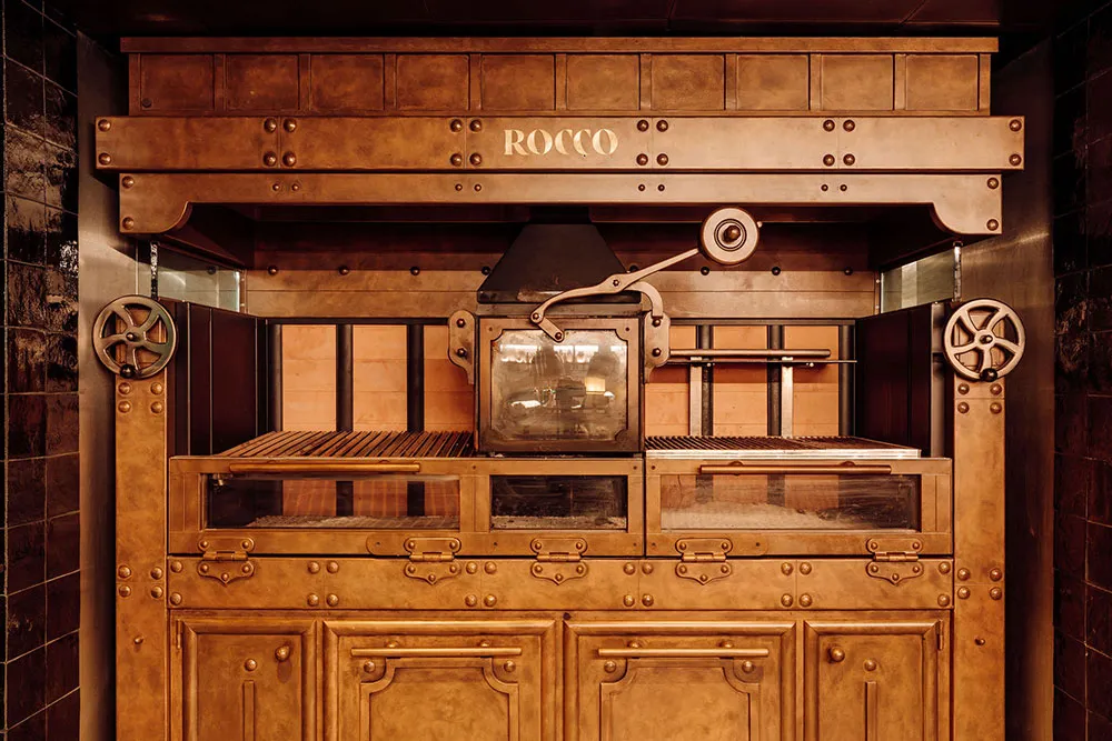 L'âme du voyage et bar de luxe : l'intérieur de l'hôtel The Ivens à Lisbonne - Gallery image 19