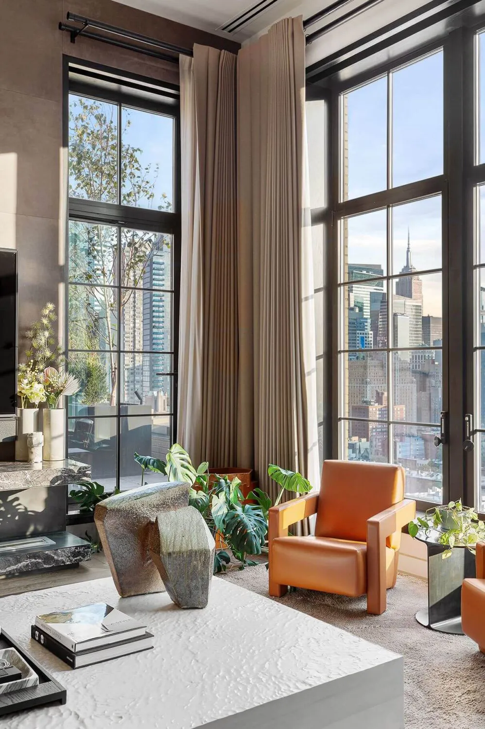 Style et luxe à Manhattan : l'appartement de l'acteur Trevor Noah - Gallery image 1
