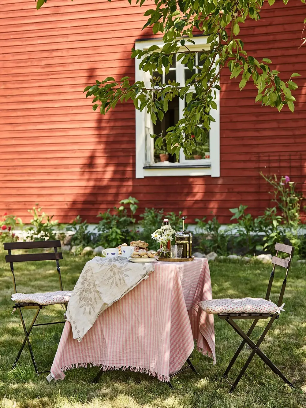 De un apartamento urbano a un acogedor coto en las afueras: casa en Suecia - Gallery image 12