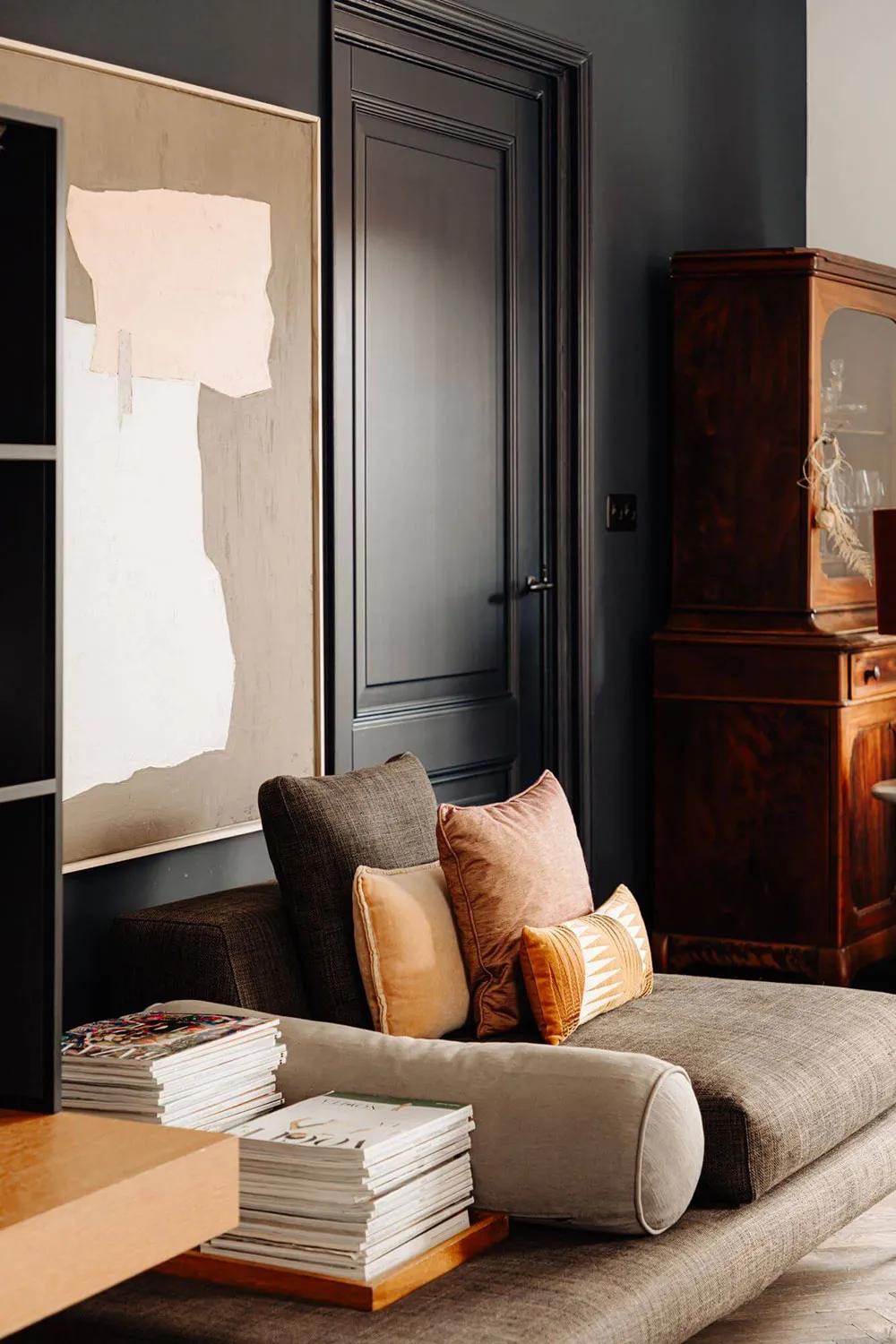 History and modernity in a rural cottage in the Netherlands - Gallery image 6