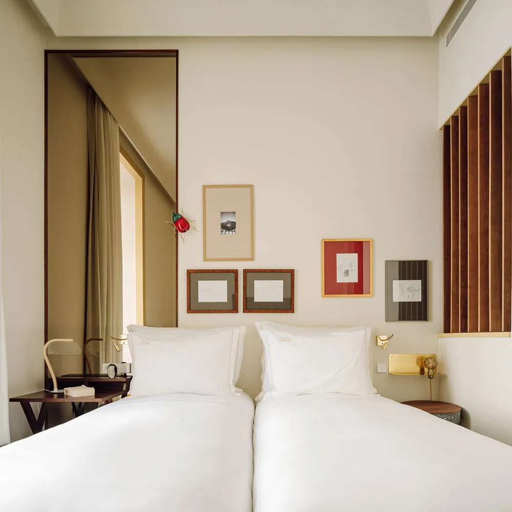 L'âme du voyage et bar de luxe : l'intérieur de l'hôtel The Ivens à Lisbonne - Gallery image 25