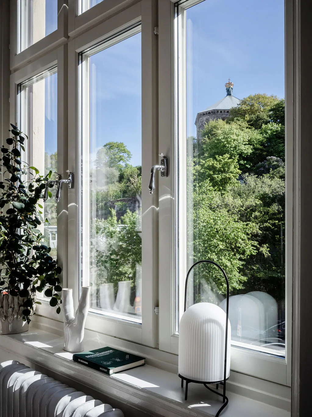 Винтажний буфет і пилково-зелена кухня: світла квартира в Швеції (64 кв. м) - Gallery image 25