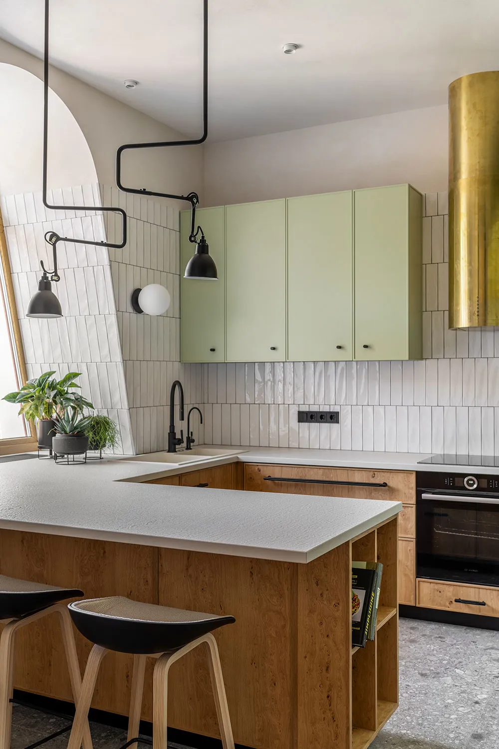 Jastrykowy wnętrze z odcieniami zielonego zamiast еврourbanizmu w historycznym centrum Kiwana - Gallery image 4