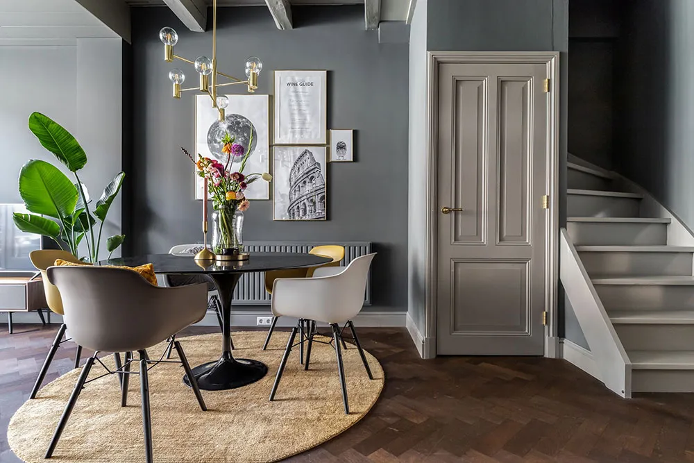 Efektowne odcienie szarości w дизайnie historycznego domu w Holandii - Gallery image 6