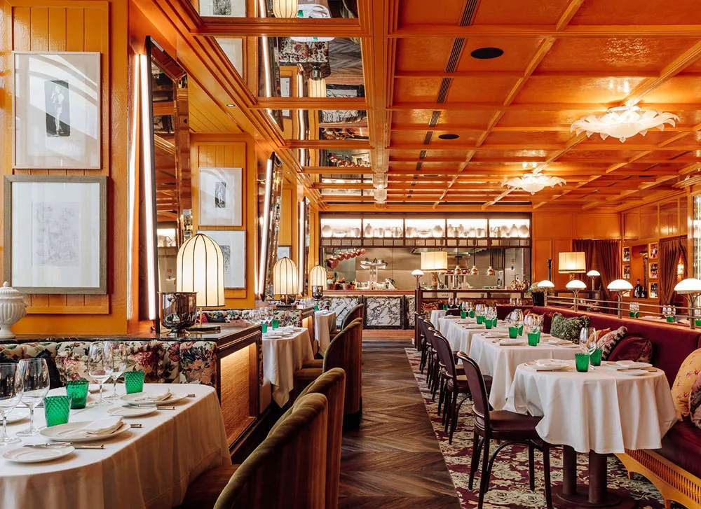 L'âme du voyage et bar de luxe : l'intérieur de l'hôtel The Ivens à Lisbonne - Gallery image 4