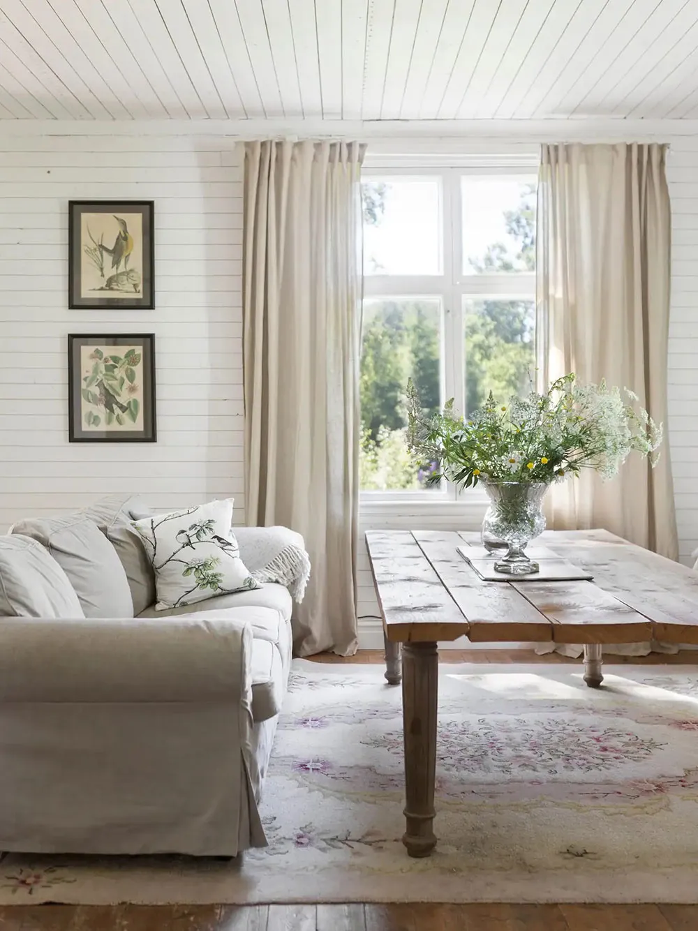 Красивый жёлтый коттедж 19-века с голубой дверью в Швеции - Gallery image 8