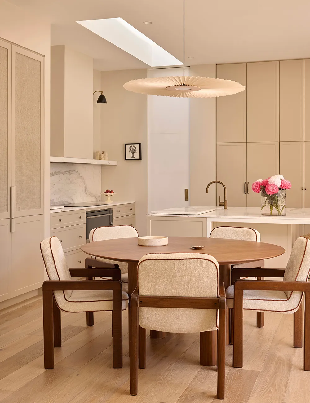 Interior de durazno agradable en una pequeña casa de una familia joven en Melbourne - Gallery image 8