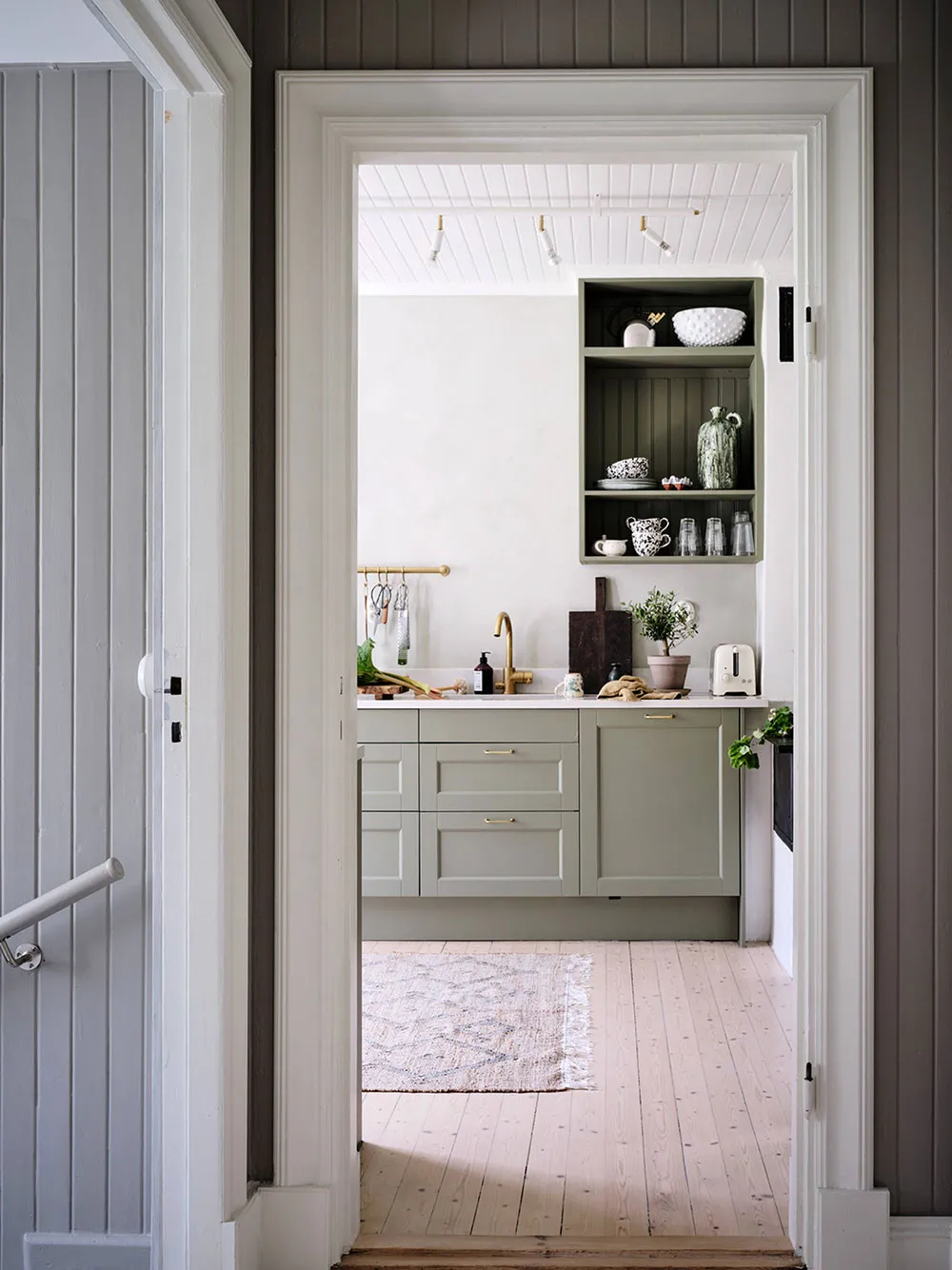 Un charmant domaine de campagne dans un cottage historique en Suède - Gallery image 4