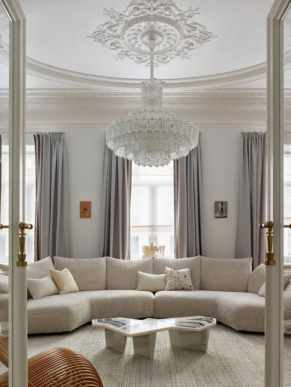 Елегантні апартаменти дизайнера Анни Зінковської в історичному будинку в центрі Москви - Gallery image 1