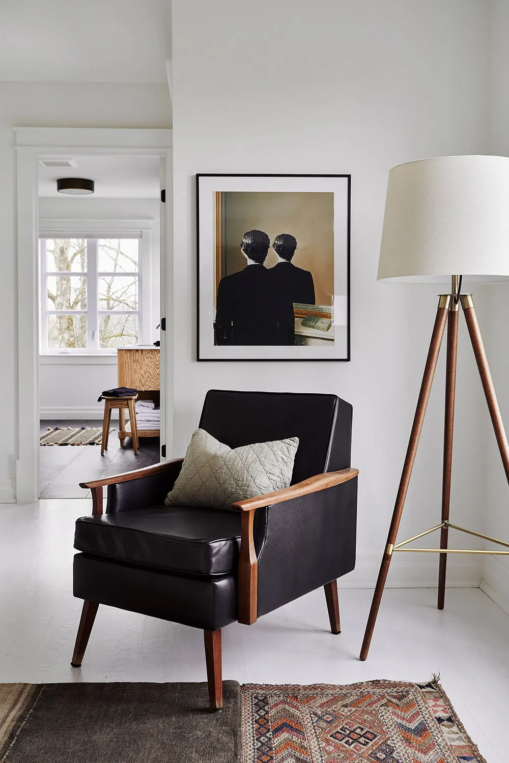 Vintage, moldings y acentos oscuros: hermosa casa familiar en Canadá - Gallery image 7