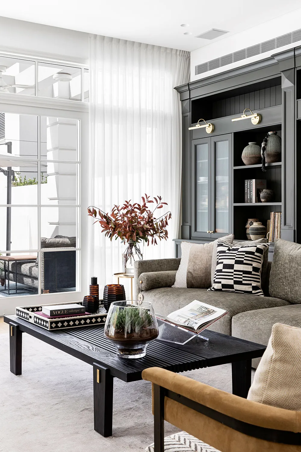 Красивий чорно-білий інтер'єр в Ізраїлі - Gallery image 15